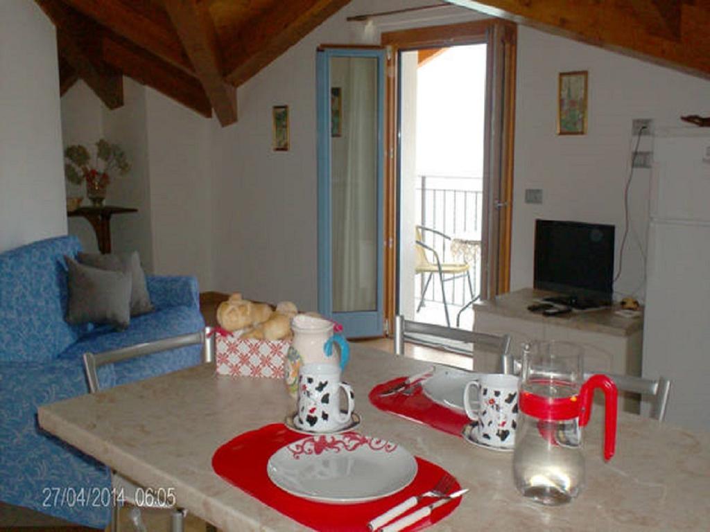 Appartamento vista Lago - Betta Lezzeno Esterno foto